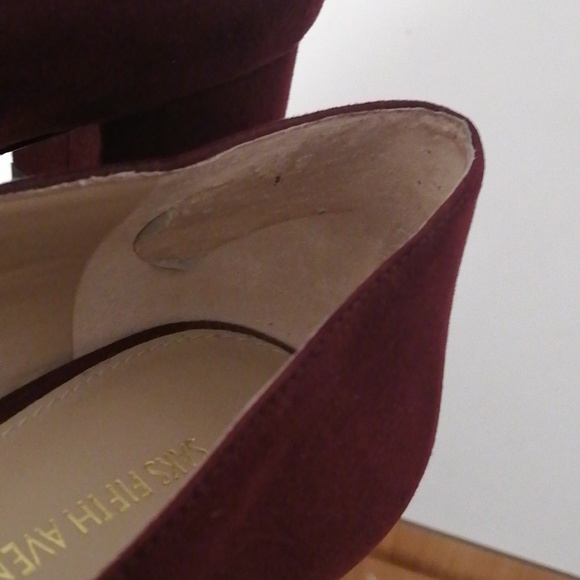 Saks Fith Avenue Burgundy Pump - Picture 8 of 9